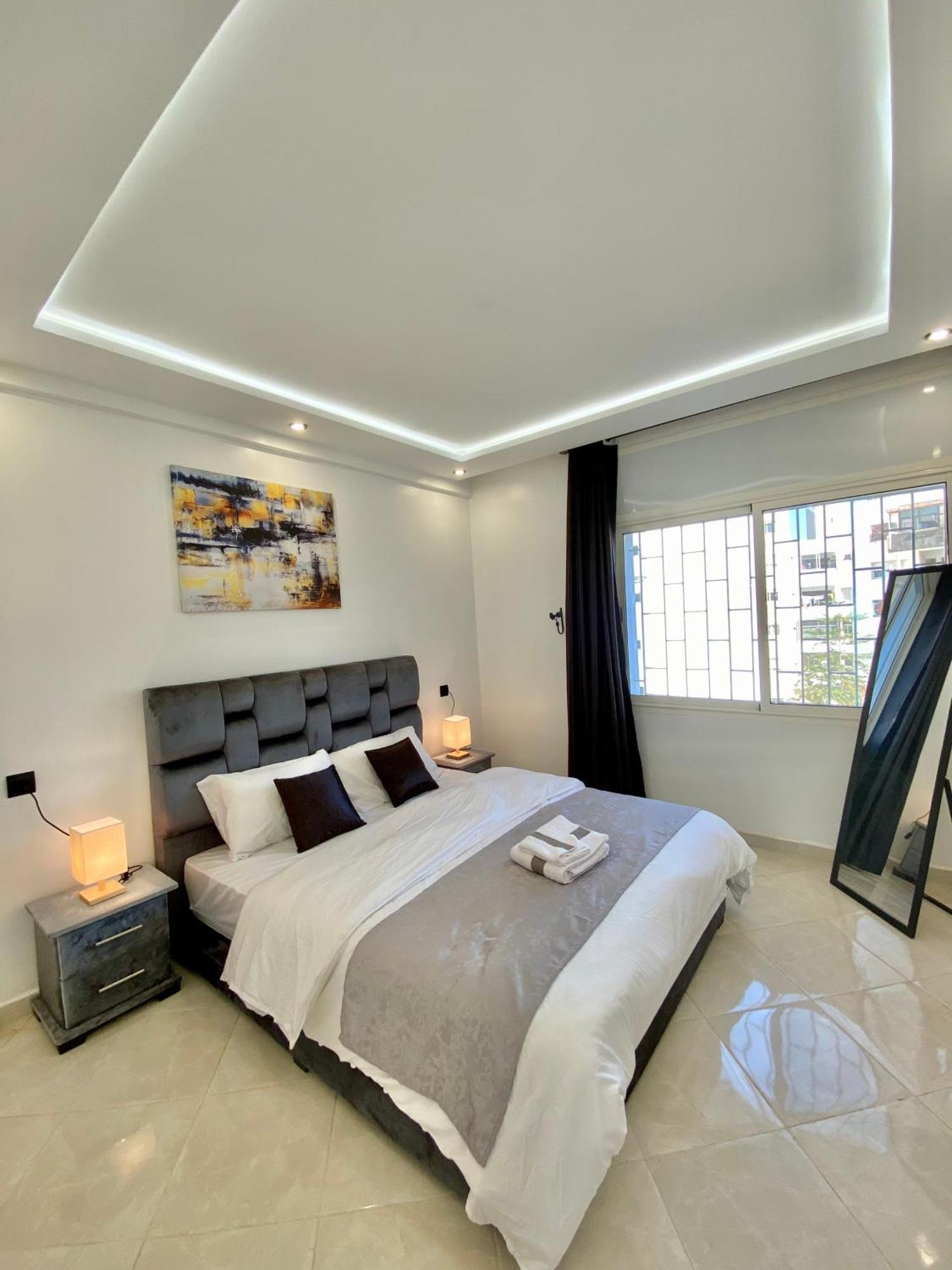 Appartement Lovely 2 Bedroom *